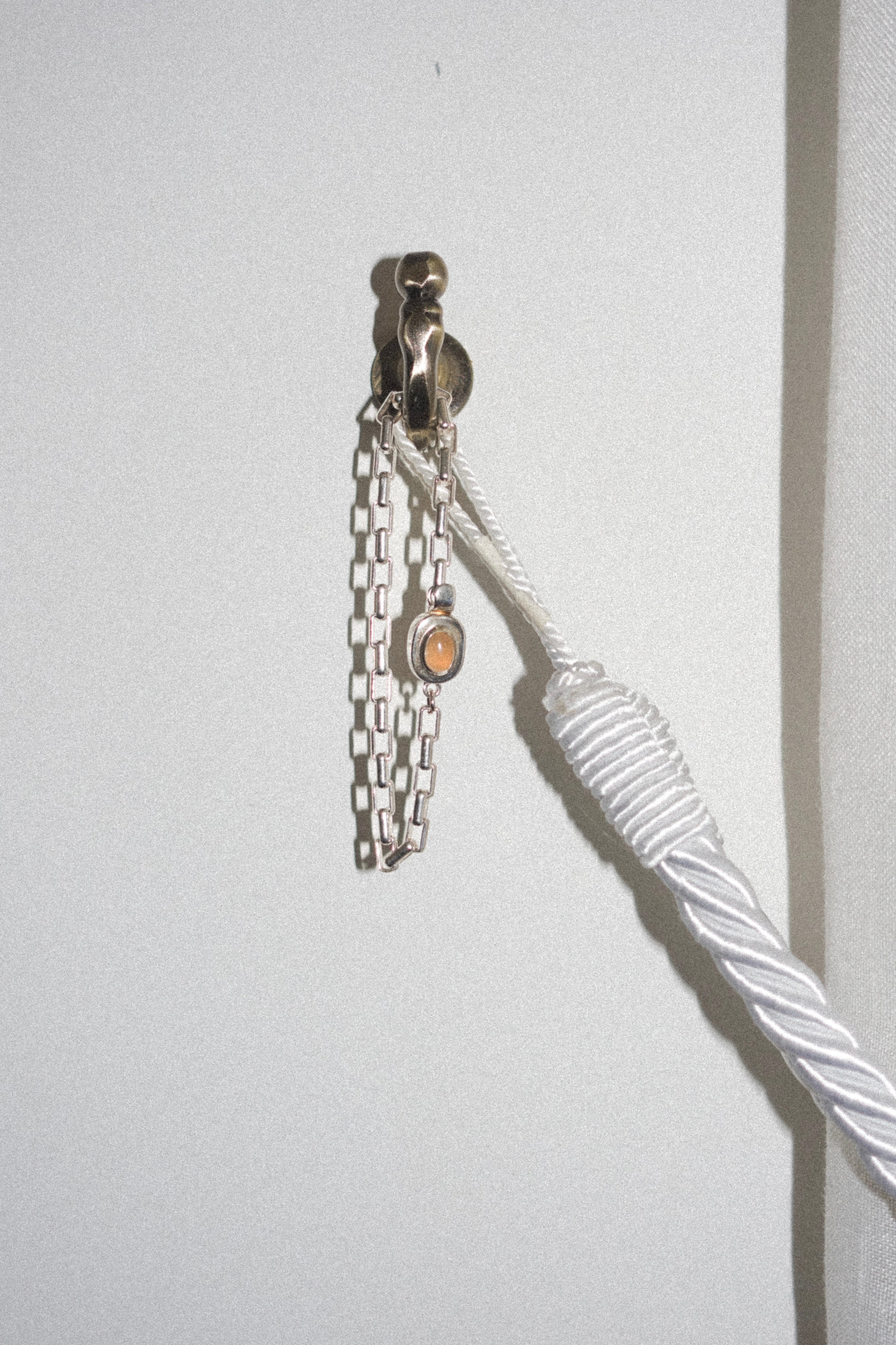 Bracelet no.2 Boxy peachy-clasp