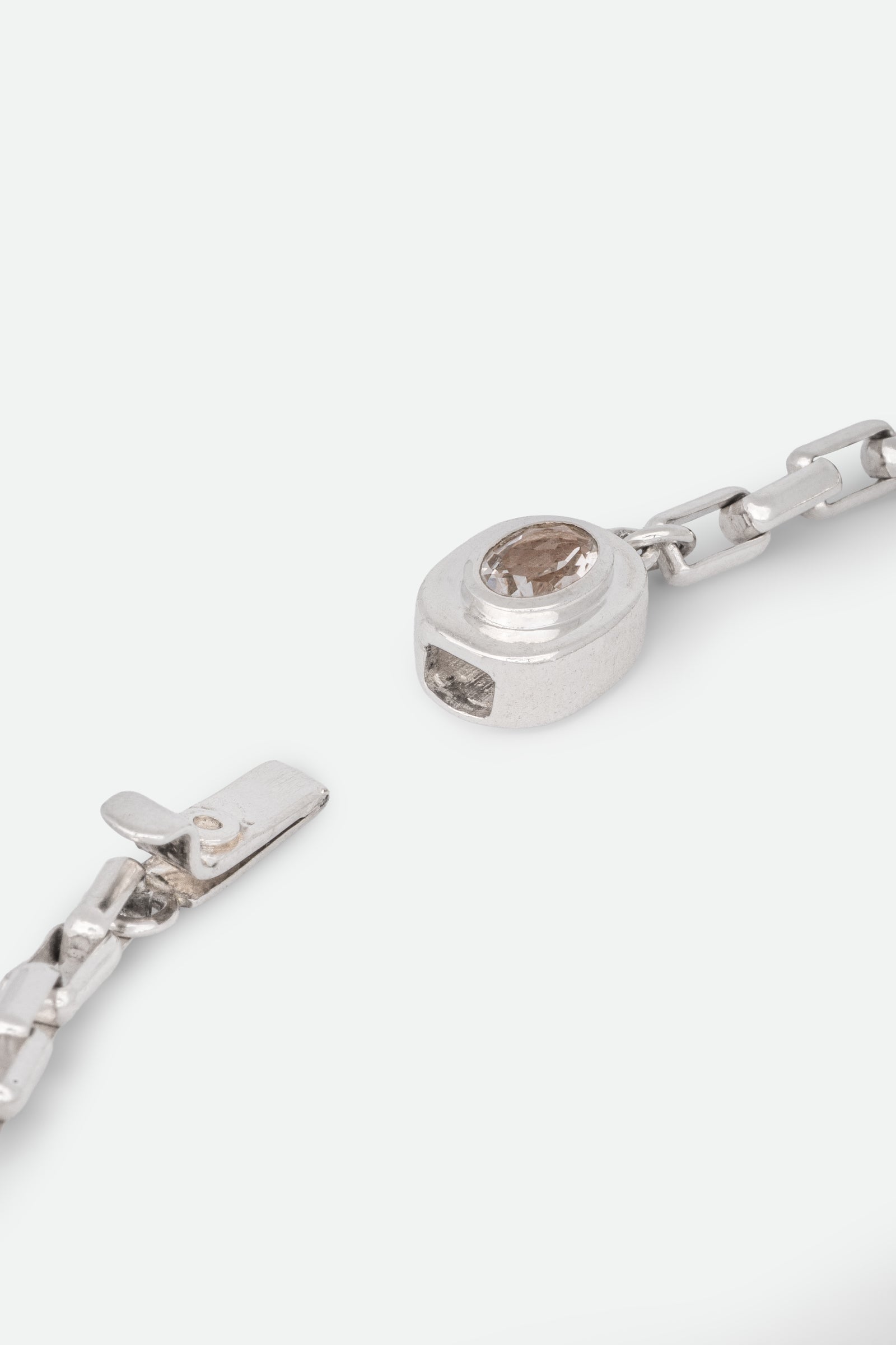 Choker no.1 Boxy crystal-clasp
