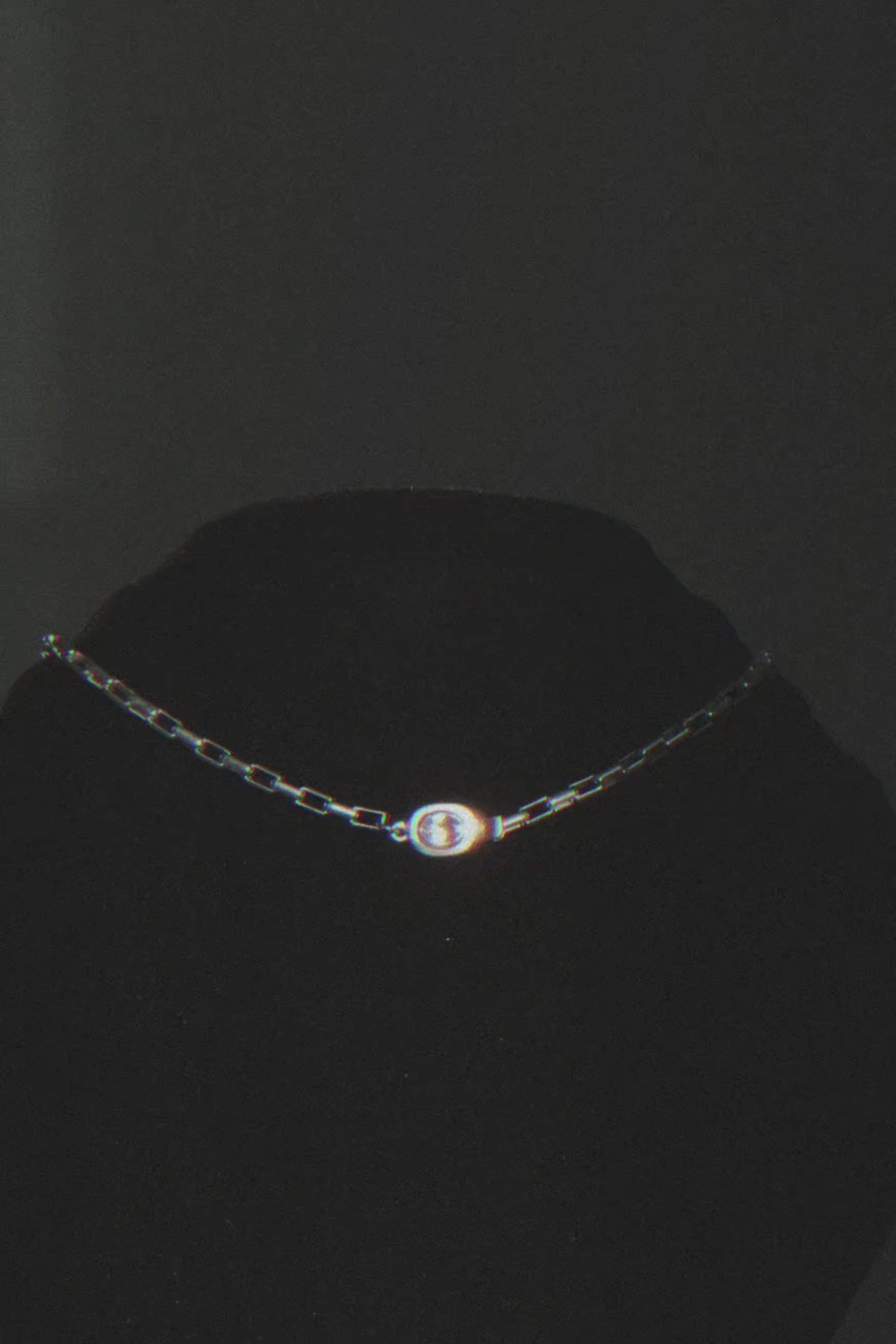 Choker no.1 Boxy crystal-clasp